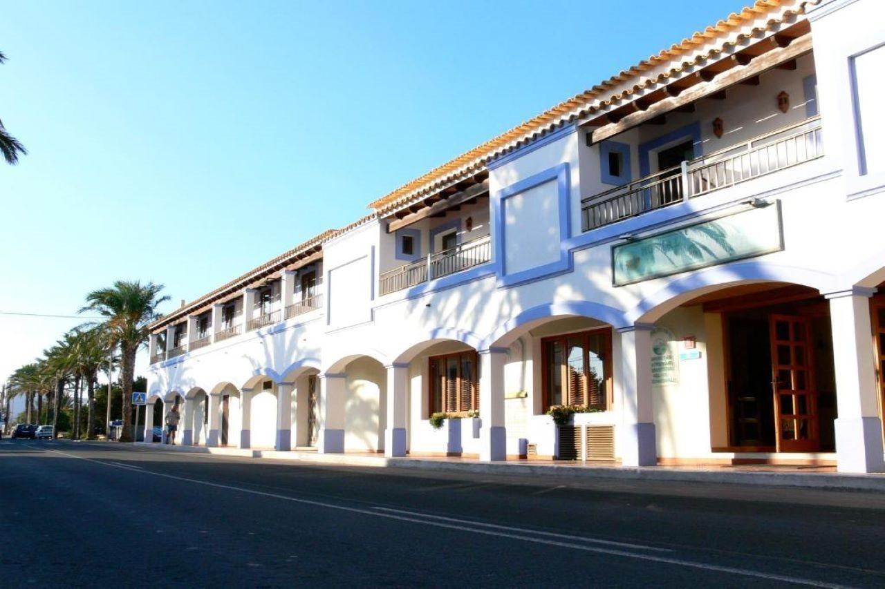 Hostal La Savina Bagian luar foto